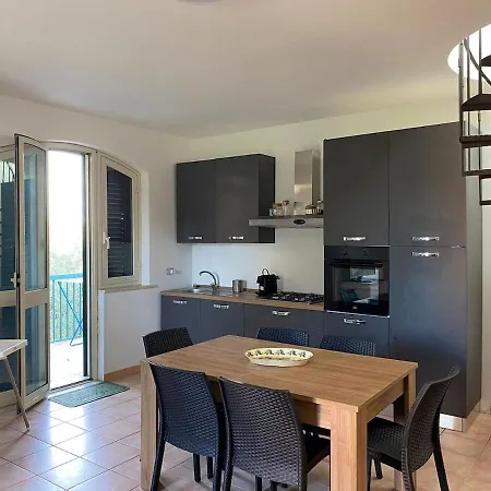 Apartment Terrazza Sul Mare San Lorenzo Reitani